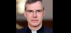 El controvertido obispo alemán Heiner Wilmer podría ser el nuevo jefe doctrinal del Vaticano