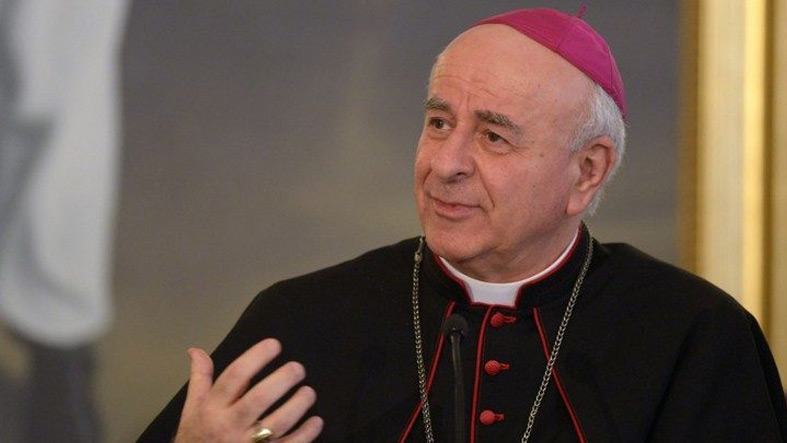 Mons. Paglia invita a los teologos a investigar