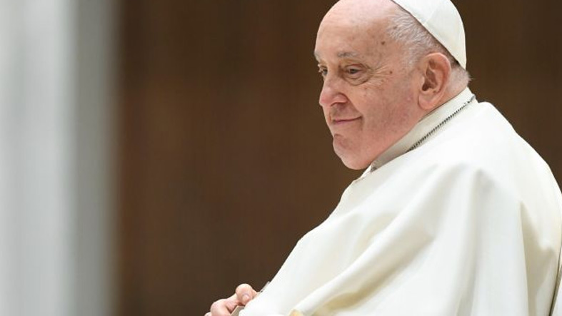 Papa Francisco envia mensaje a los participantes en el Foro de Davos y les da su bendicion