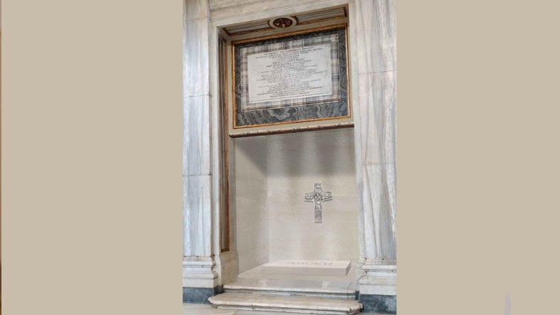 Esta sera la tumba del Papa Francisco en la Basilica Santa Maria la Mayor