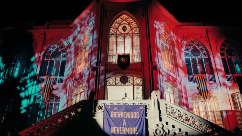 Polemica en Madrid colegio catolico permitio ouijas y munecas diabolicas en su capilla para evento de