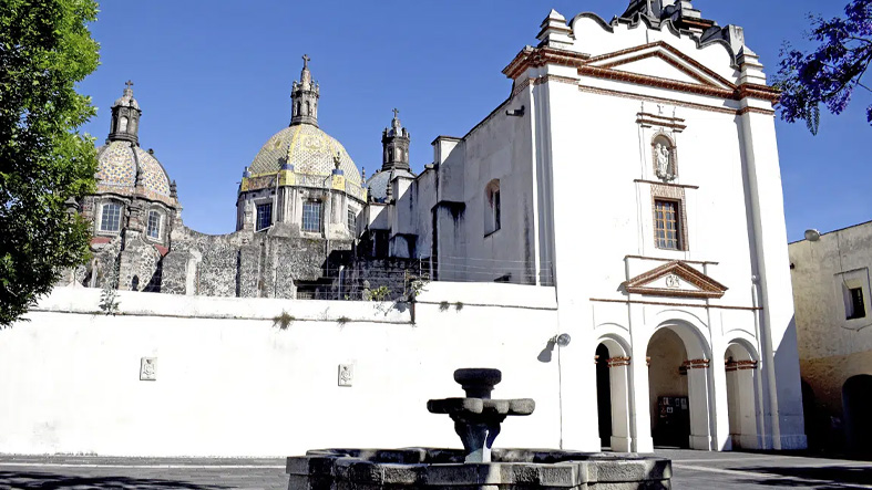 Carmelitas Descalzos dejan el templo de San Angel tras mas de 400 anos de presencia en