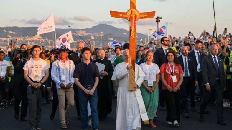 León XIV anima a la juventud en Roma: «La amistad verdadera y la valentía nacen en Cristo» 5 Leon XIV anima a la juventud en Roma La amistad verdadera y la valentia nacen en Cristo