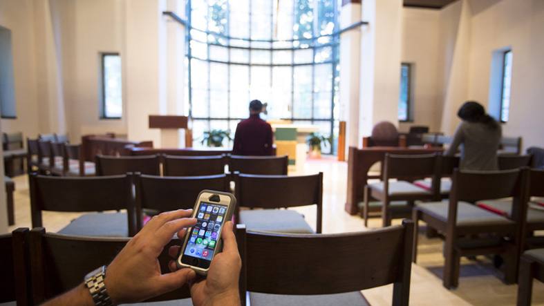 Arzobispo de Malawi llama a la reverencia y prohíbe el uso de teléfonos durante la Misa 10 Arzobispo de Malawi llama a la reverencia y prohibe el uso de telefonos durante la Misa