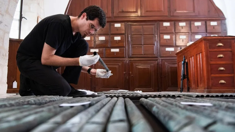 El órgano más antiguo de la cristiandad vuelve a la vida en Belén 5 El organo mas antiguo de la cristiandad vuelve a la vida en Belen