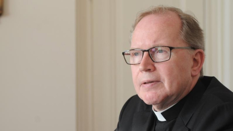 Cardenal Eijk reafirma: los divorciados vueltos a casar solo pueden comulgar si viven en castidad 1 Cardenal Eijk reafirma los divorciados vueltos a casar solo pueden comulgar si viven en castidad