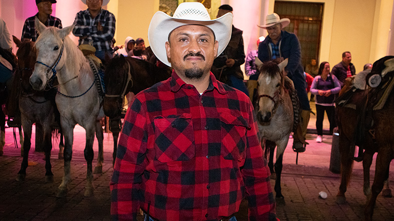 Más de 300 jinetes de Las Vigas, Veracruz, peregrinan a caballo en honor a San Rafael Guízar y Valencia 1 Mas de 300 jinetes de Las Vigas Veracruz peregrinan a caballo en honor a San Rafael Guizar y Valenci