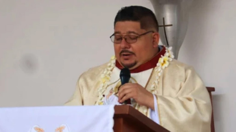 Sacerdote mexicano amenazado por el crimen organizado la paz merece dar la vida