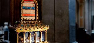 Reliquias de San José: manto, cíngulo y bastón continúan siendo venerados