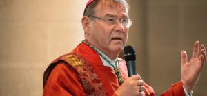 Obispo alemán afirma que la homosexualidad y la transidentidad forman parte del plan de Dios