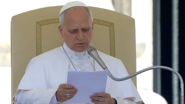 Leon XIV pide fidelidad a la liturgia y rechaza cambios improvisados en la misa