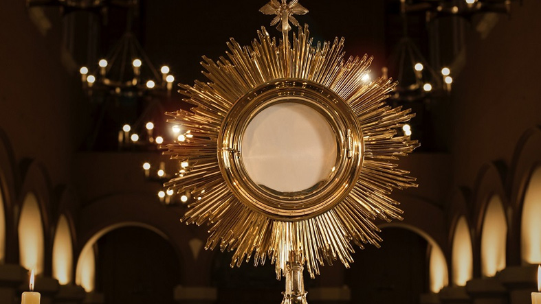 Corpus Christi la solemnidad que proclama la presencia real de Cristo en la Eucaristia