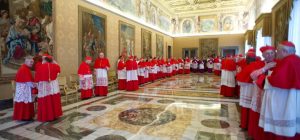 Más de dos tercios de los cardenales apenas dominarían el latín, según una investigación