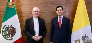 Parolin llega a México y revive la esperanza de una visita del papa León XIV