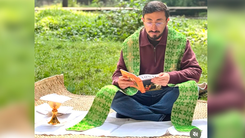 Polemica por la celebracion de una Misa al aire libre de un jesuita ecuatoriano