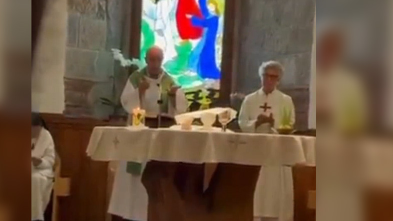 Polemica por la celebracion liturgica de las monjas de Suesa